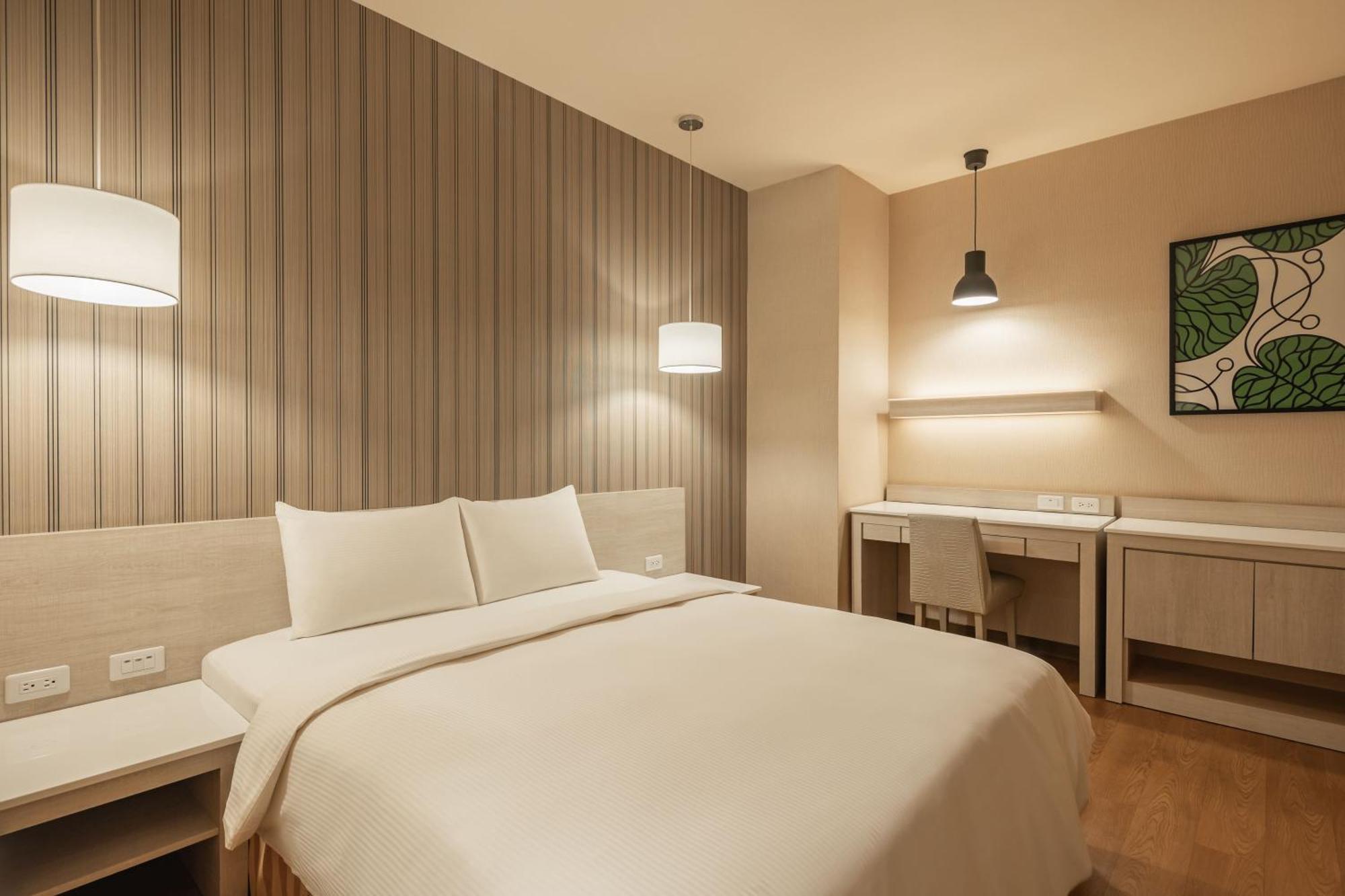 Kindness Hotel-Jue Ming Гаосюн Номер фото